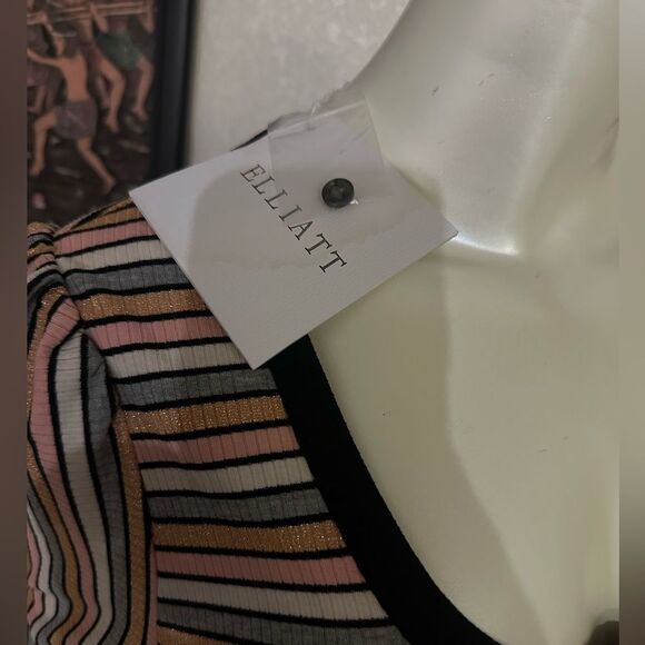 ELLIATT Womens Winona Dress Size Medium
Multistripe Metallic - Picture 5 of 10